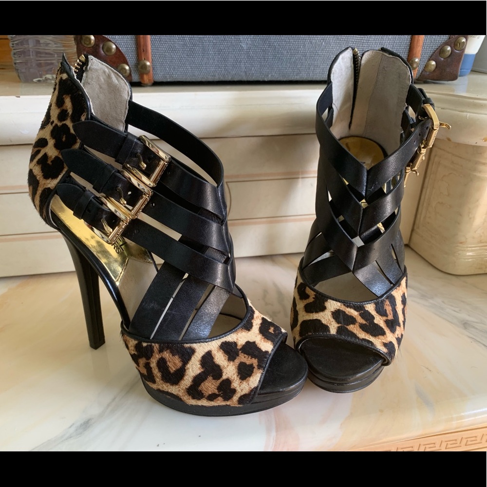 Michael Kors heels size 6
